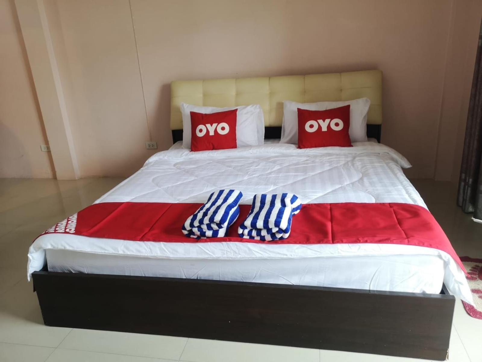 Hotel Kjs Pattaya Extérieur photo