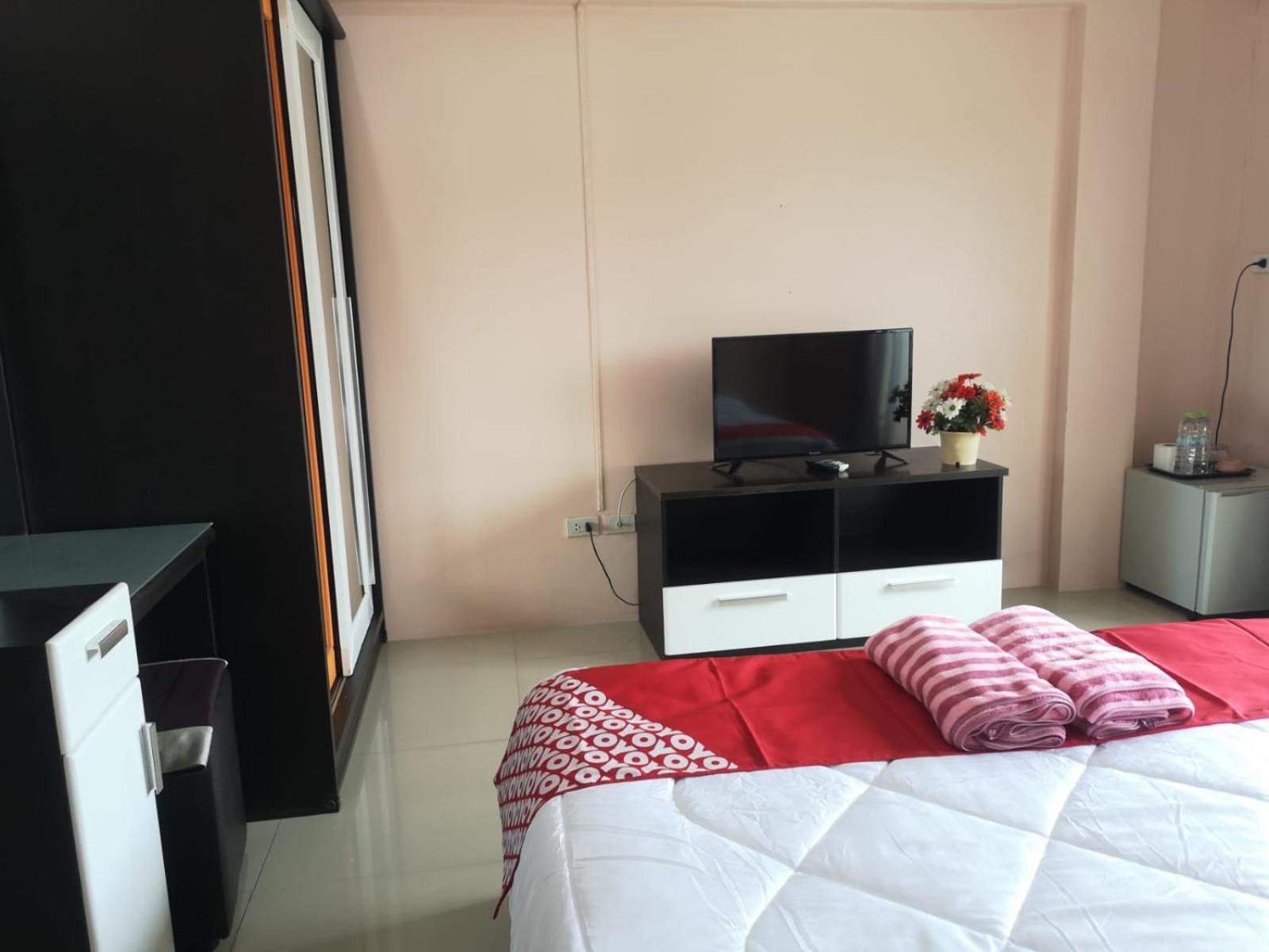 Hotel Kjs Pattaya Extérieur photo