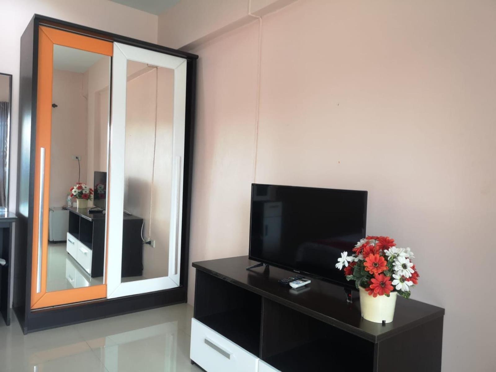 Hotel Kjs Pattaya Extérieur photo