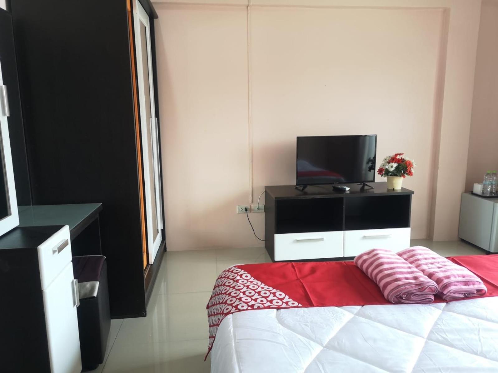 Hotel Kjs Pattaya Extérieur photo