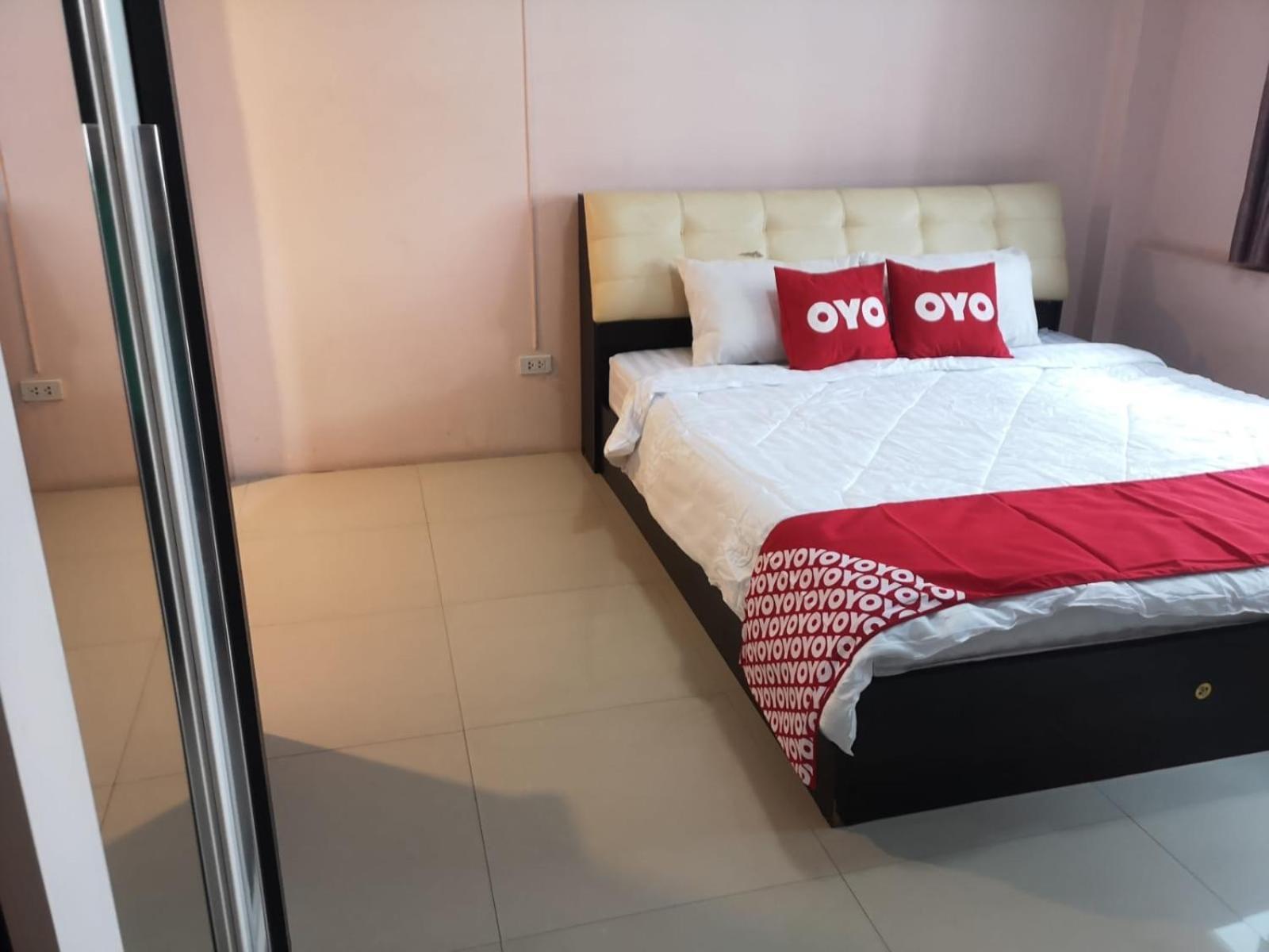 Hotel Kjs Pattaya Extérieur photo