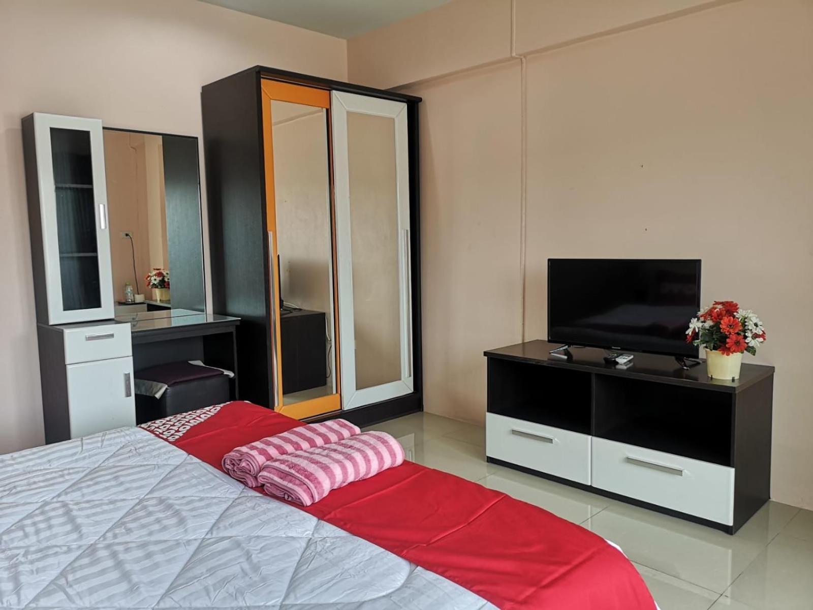 Hotel Kjs Pattaya Extérieur photo